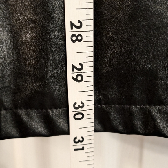 Shein faux leather jacket oversized size M - Picture 5 of 9